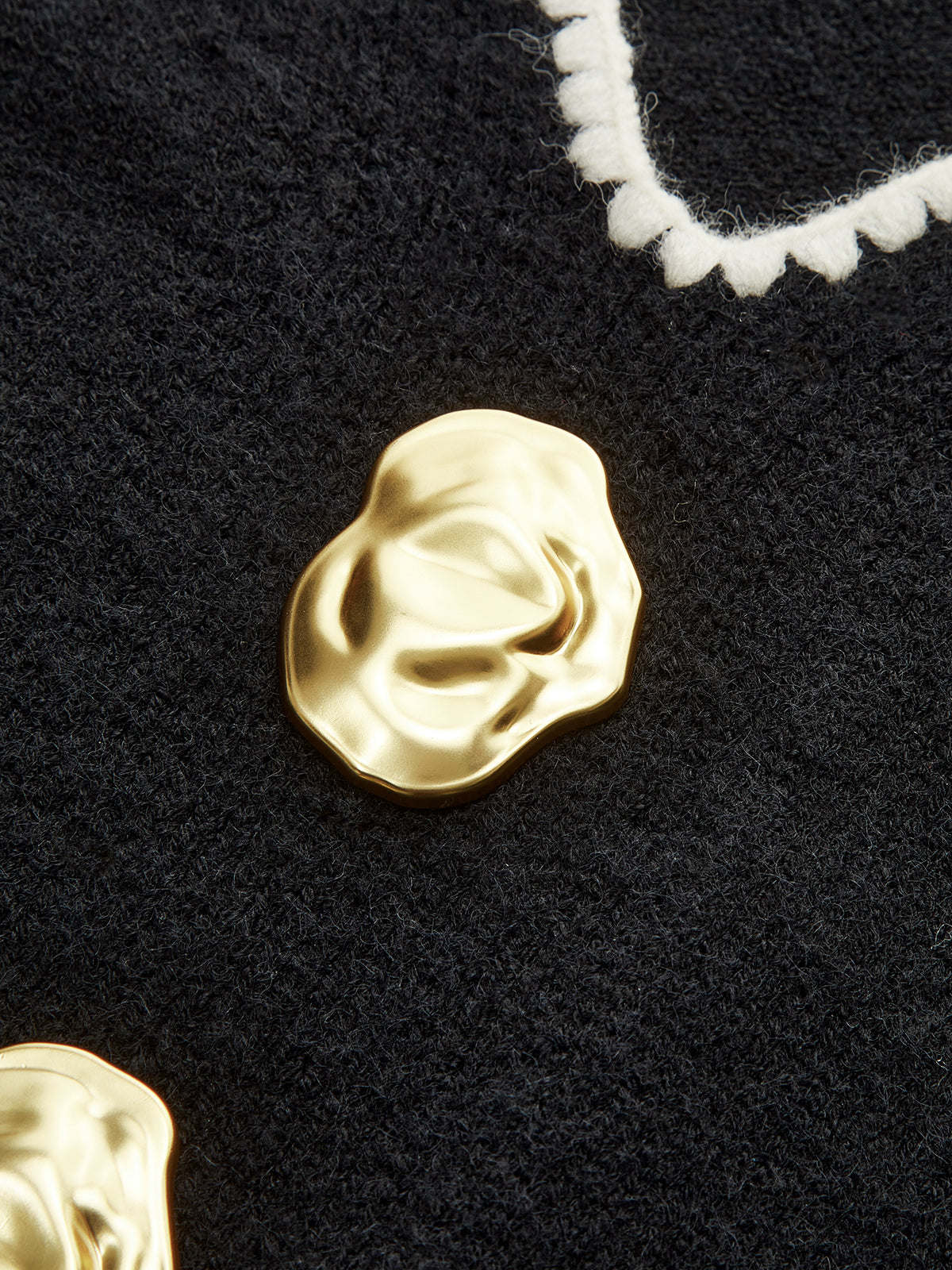 Buttoned Contrast Fringe Split Sweater