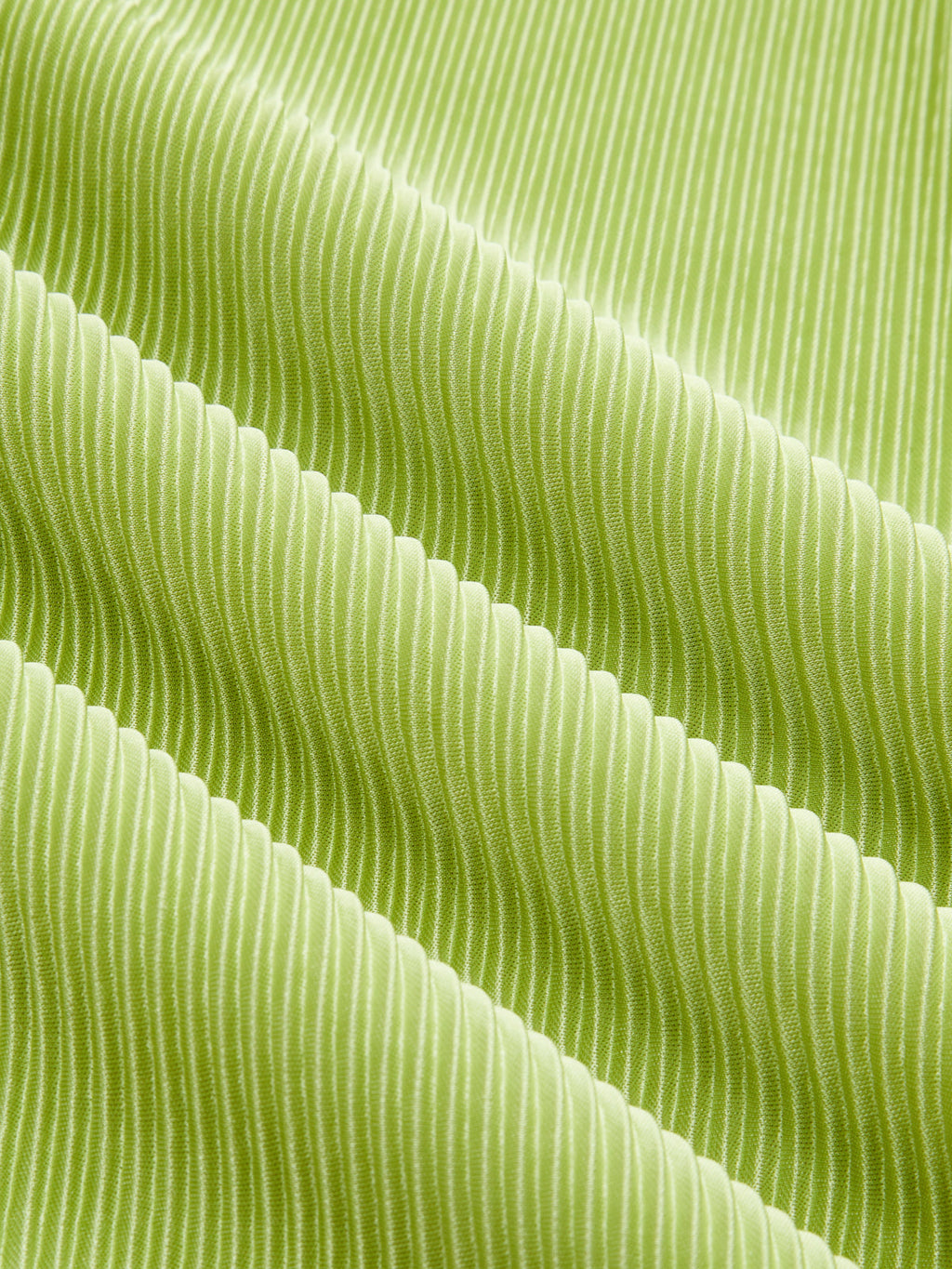 Pleated Twist Front Crop Shirt & Shorts Set