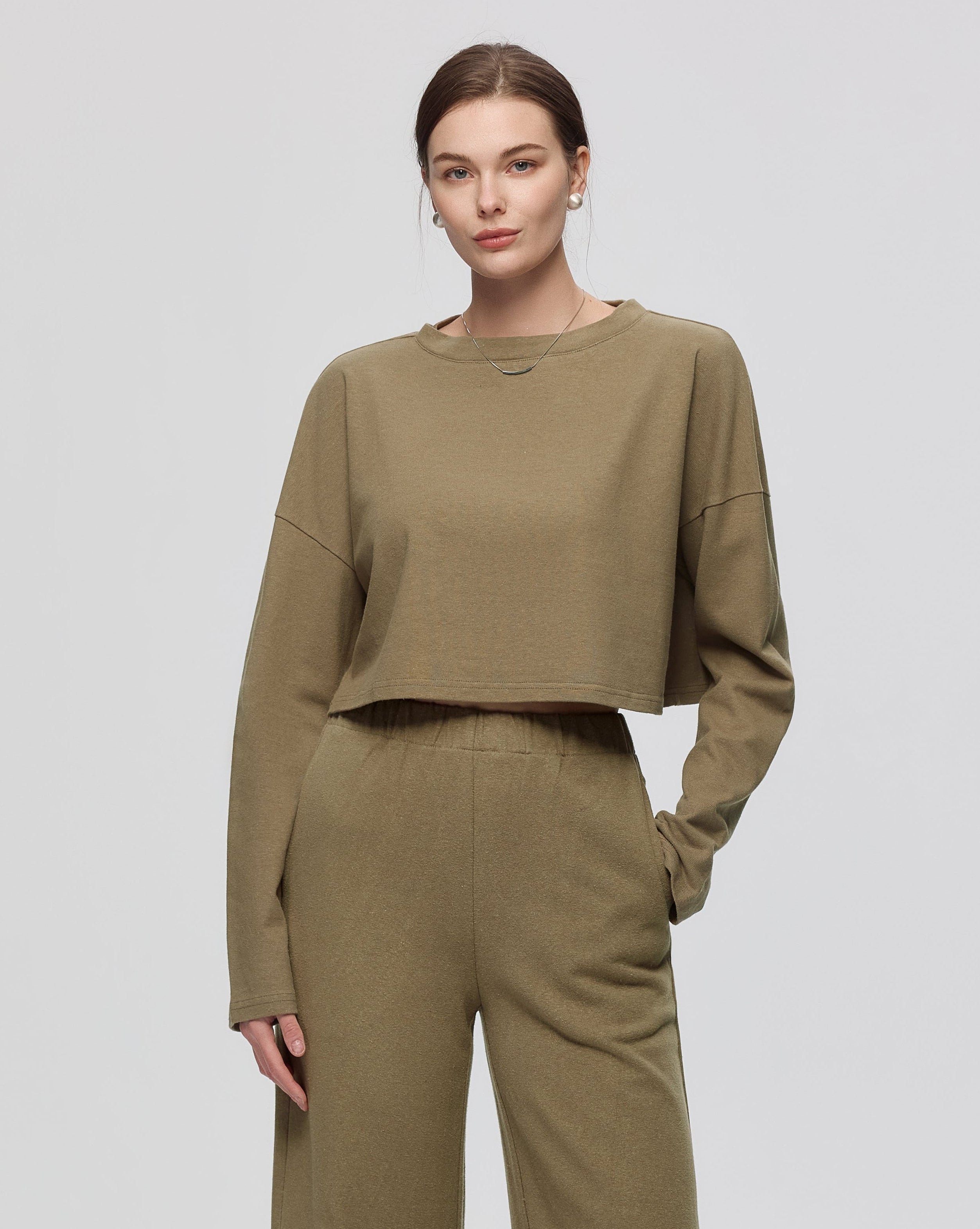 Aera Boxy Sweater